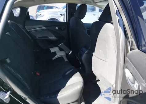 2016 Dodge Dart Sxt z USA, uszkodzony, nr VIN 1C3CDFBB2GD555056